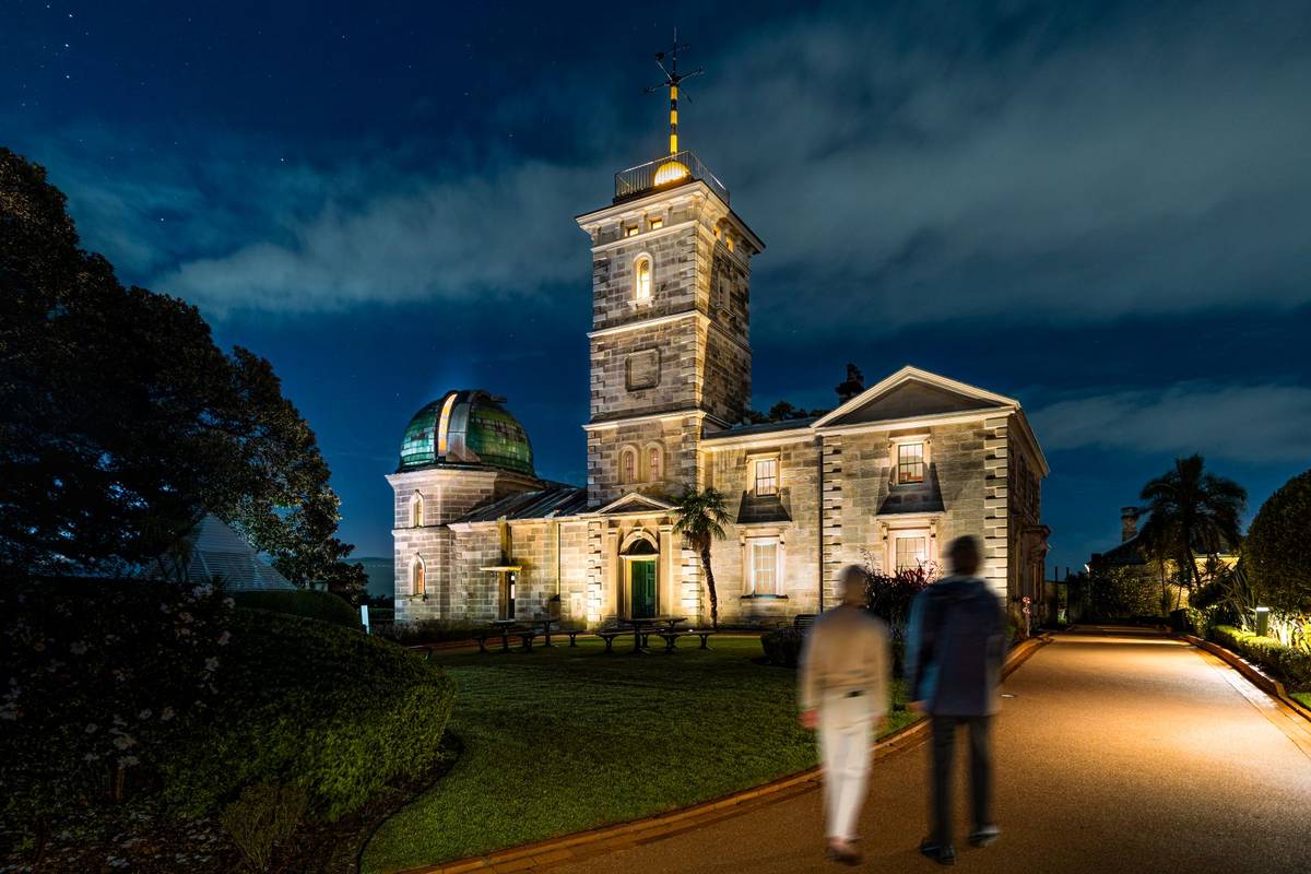 blood moon at sydney observatory
