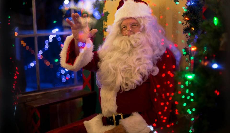 This Hidden Town Is NSW’s Ultimate Festive Escape: Find Outdoor Christmas Movies, Carol Singing And Santa Meet & Greets—And It’s Only 45 Minutes From Central Sydney