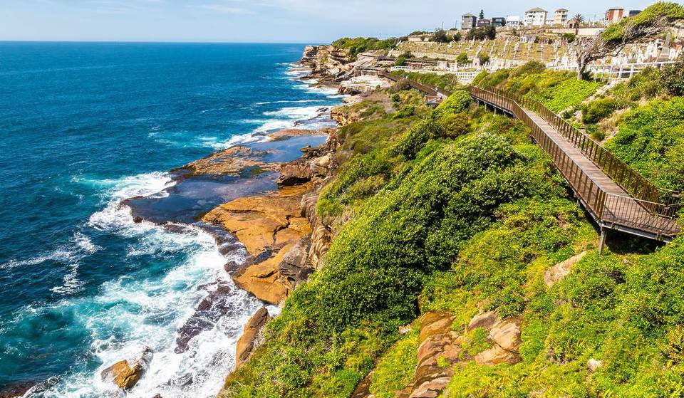This 6km Trail In Sydney Is Australia’s Top-Rated Hike – With Cafes, Beaches And Incredible Ocean Views