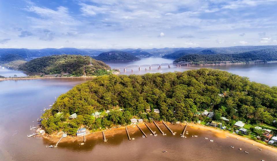 This Stunning Island Just 1 Hour From Sydney Is Australia’s Best Hidden Gem – With Cafes, Beaches And Zero Traffic