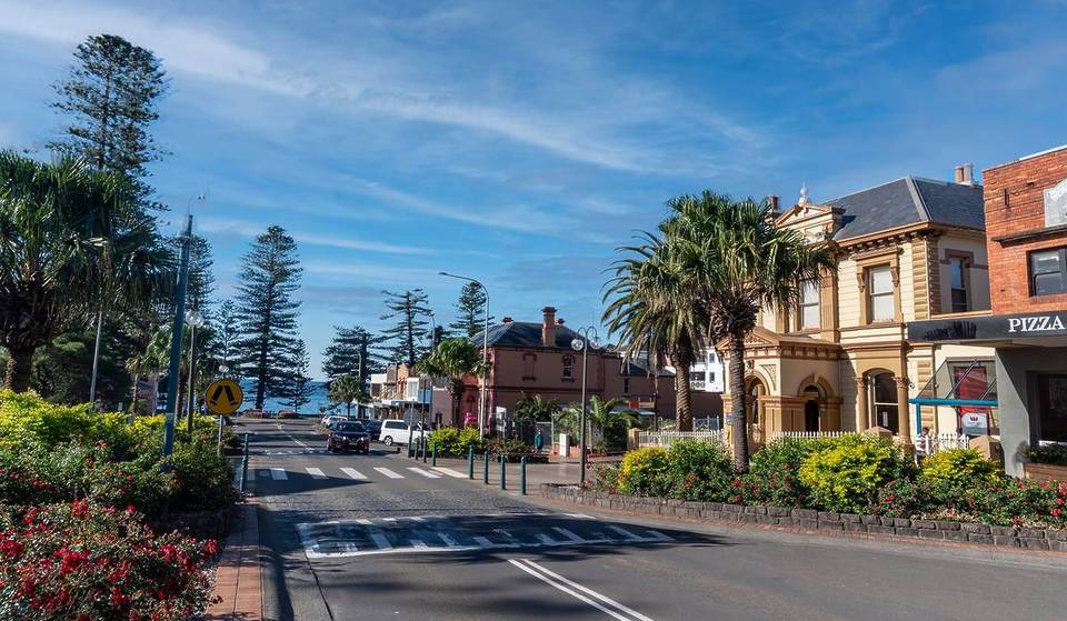 This Small Town Near Sydney Is One Of The ‘Friendliest’ In NSW – With Waterside Cafes And Scenic Views