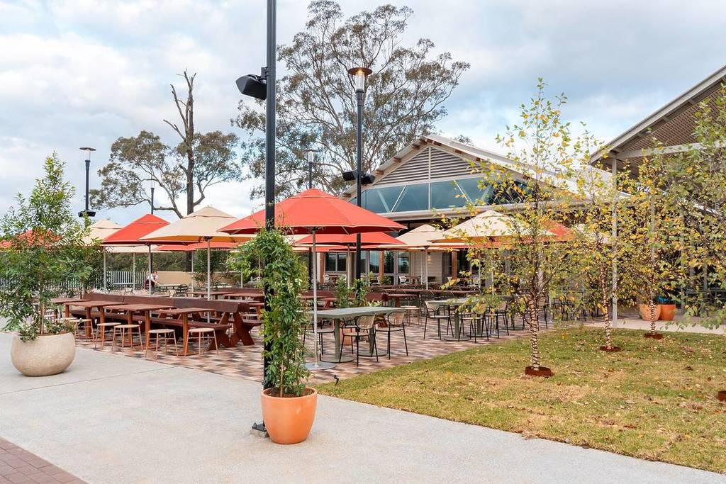 beer garden at the wilton bingara gorge