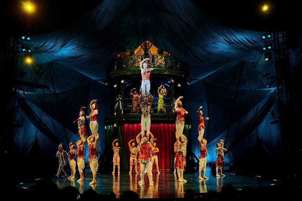 acrobats tower at Cirque du Soleil australia