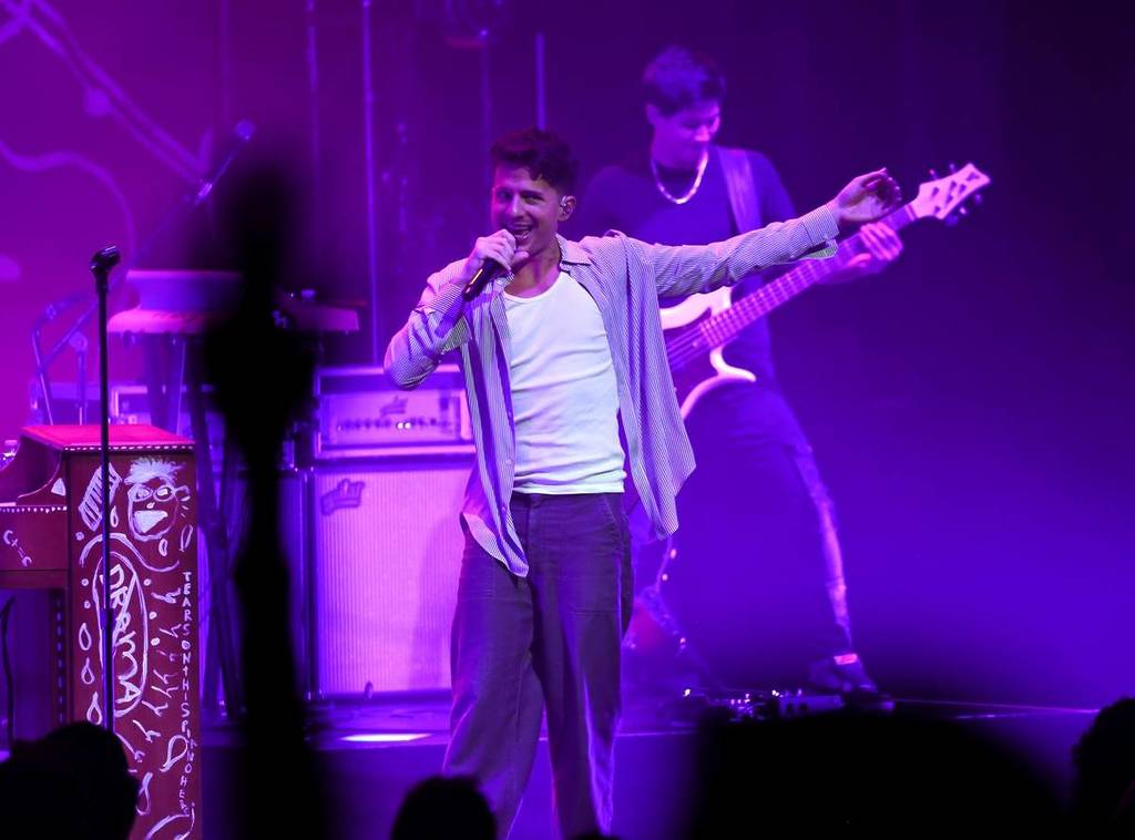 charlie puth perfoming live