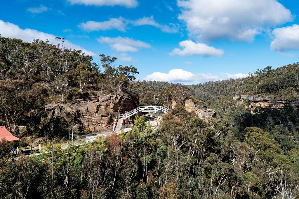 blue mountains in nsw near sydney