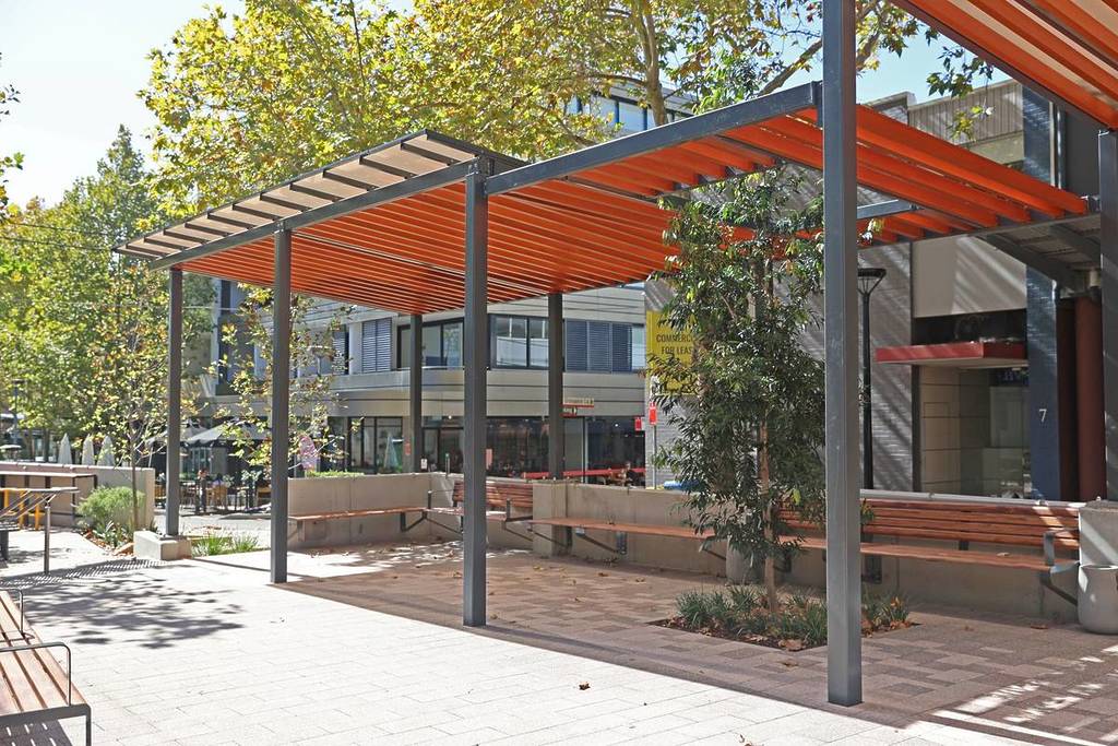 young street plaza sydney