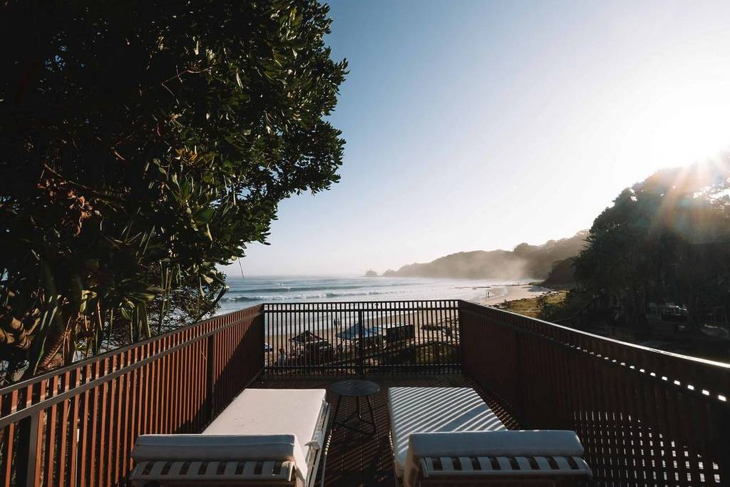 daybeds at reflections byron bay