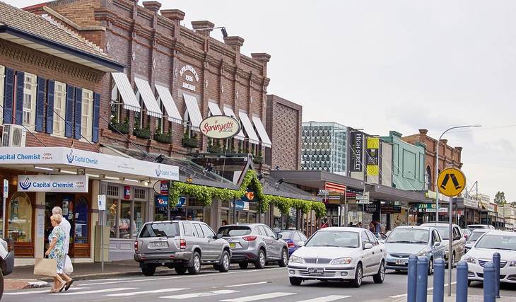 Australia’s best country town is just 1.5 hours from Sydney – with vintage shops and cosy fireside eateries