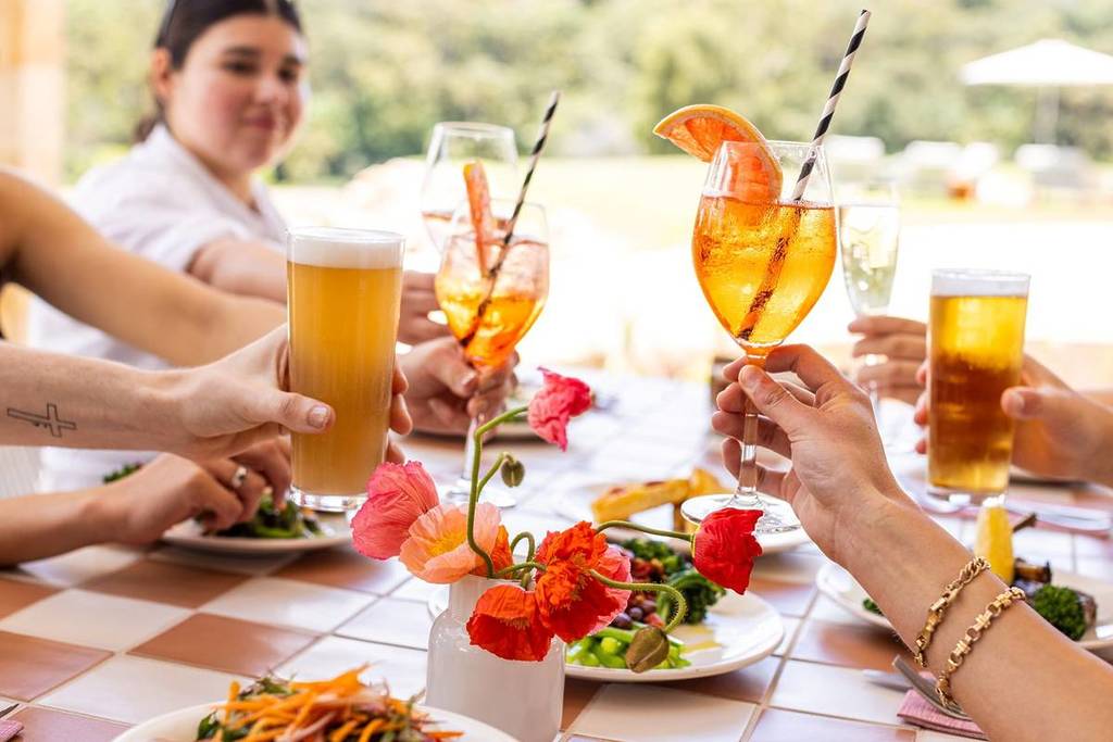 dining at Tempo, located at Newgreens Chatswood Golf Club