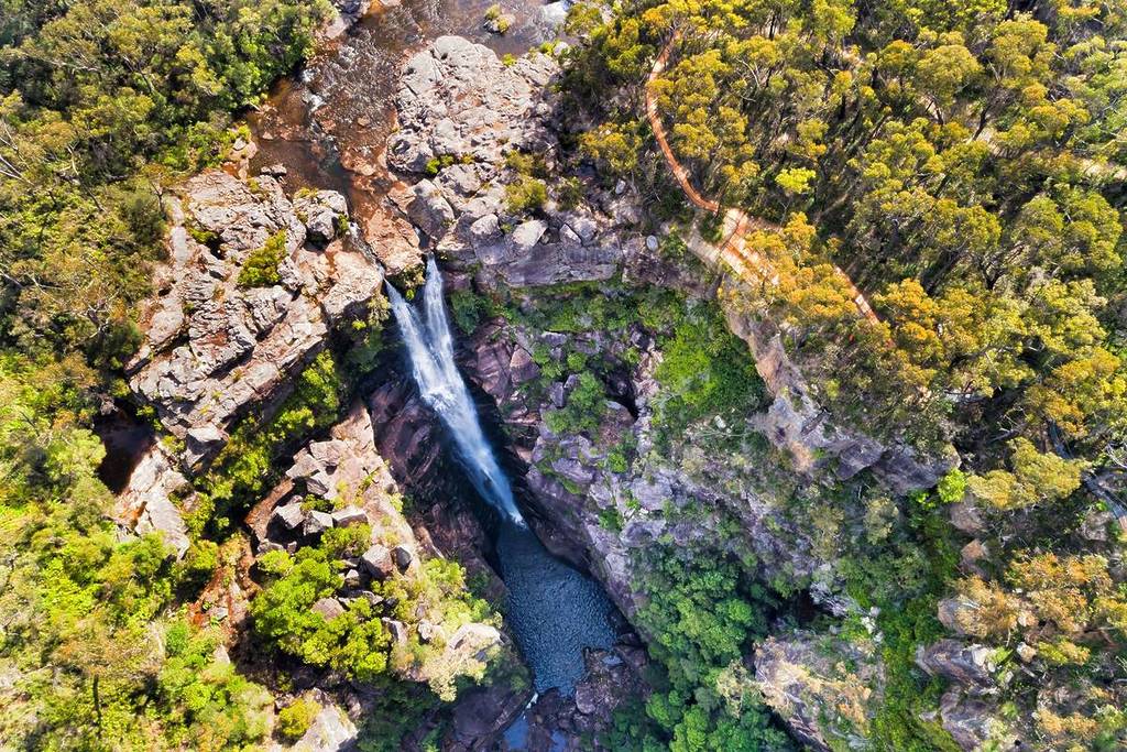 kangaroo river waterfall in kangaroo valley