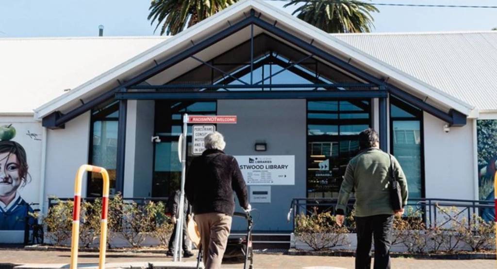 eastwood's 24/7 library trial