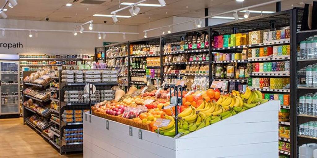 Flannerys organic grocer depicting fruits and naturopath counter