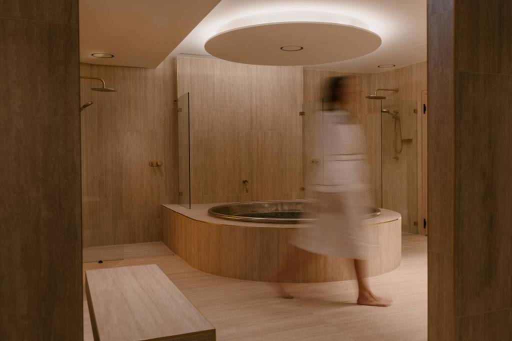 Mineral pool and shower area at Èliva Blue Mountains day spa