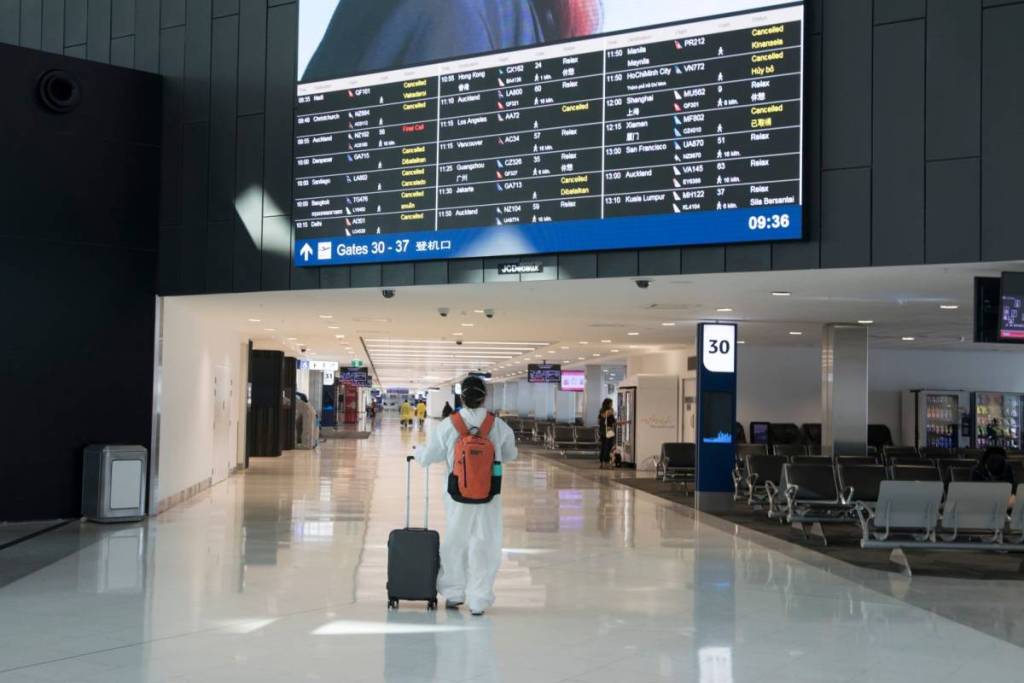 travel times on screen at sydney airport