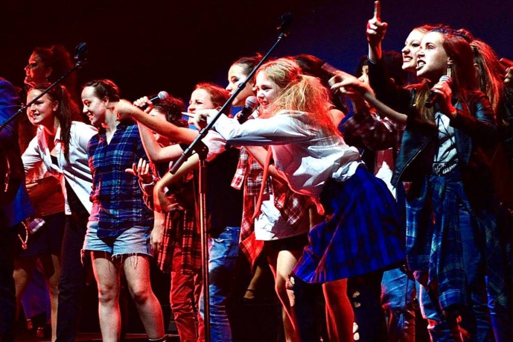 School children performing Pink Floyd's Eclipse in Sydney