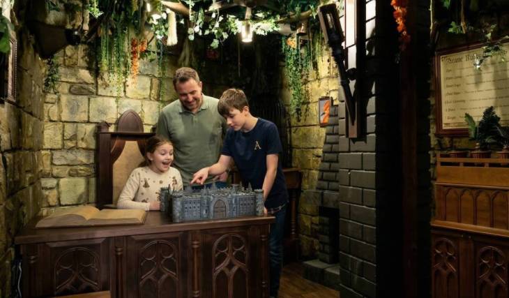 These award-winning escape room experiences in Sydney include everything from magical academies to zombies to haunted houses