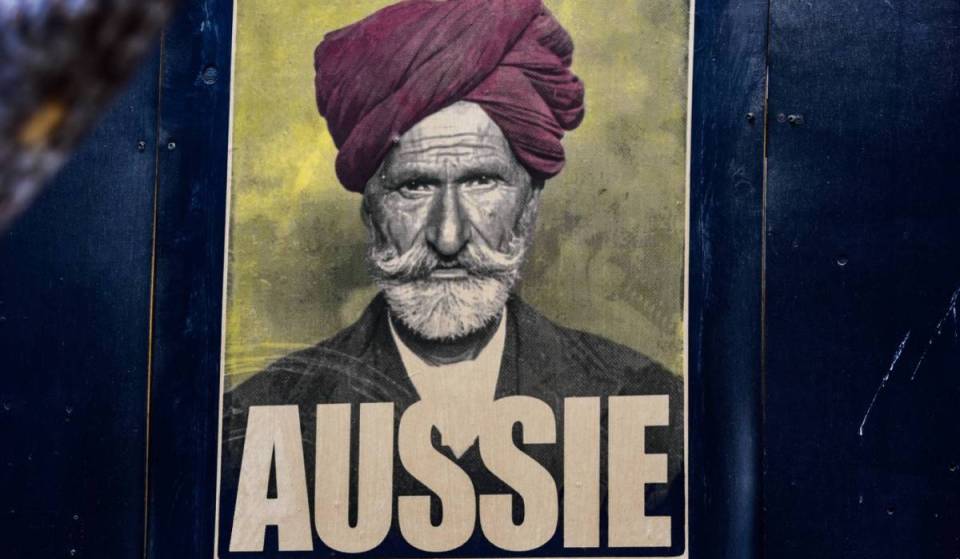 The famous ‘AUSSIE’ poster series has arrived at Darling Harbour this week — and this powerful open-air exhibition is completely free to visit