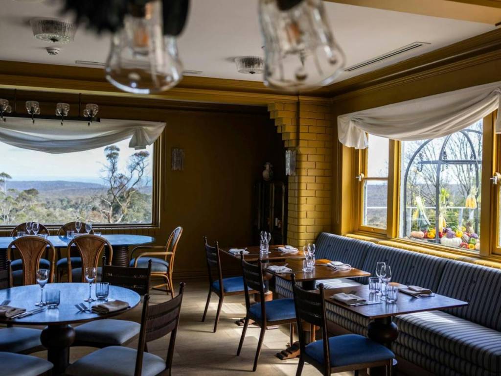 fire kitchen at osborn house in bundanoon