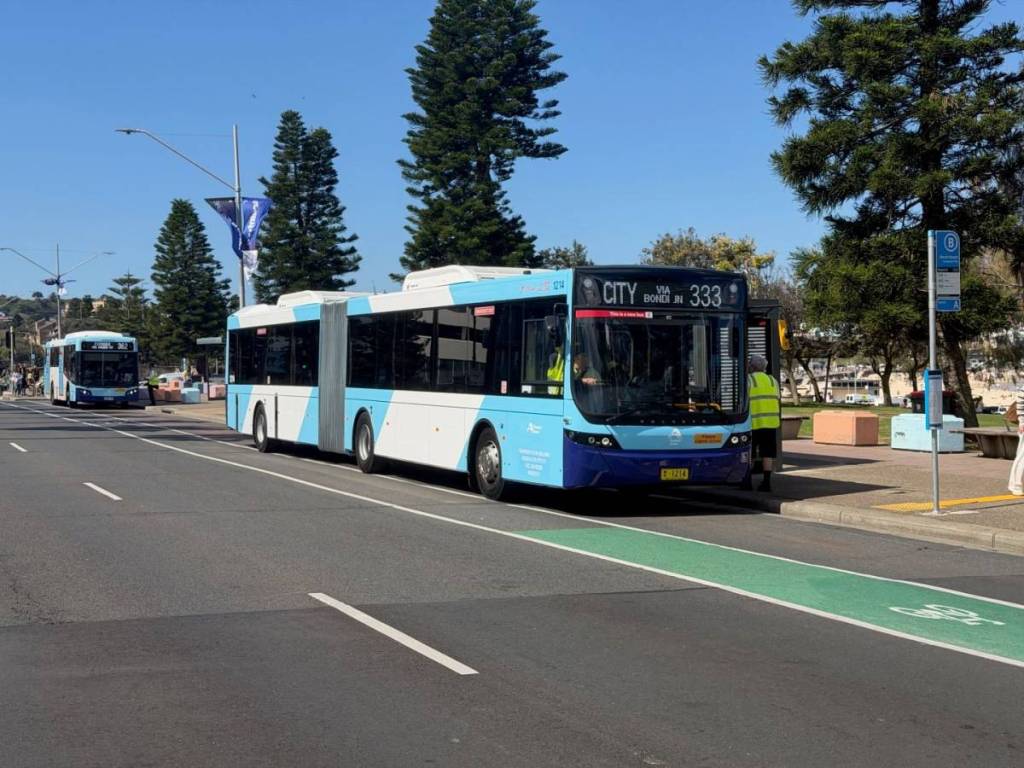 sydney 333 bus route, australia's busiest