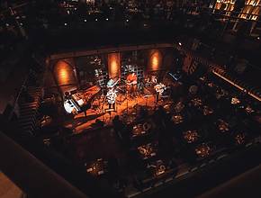 13 Bars &amp; Live Music Venues in Tokyo Where You Can Enjoy Live Performances