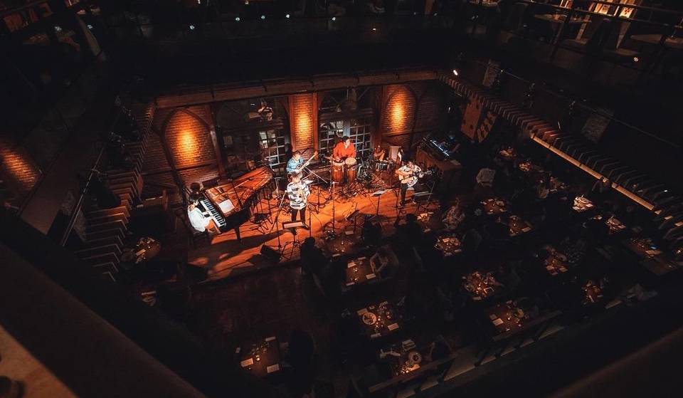 13 Bars &amp; Live Music Venues in Tokyo Where You Can Enjoy Live Performances