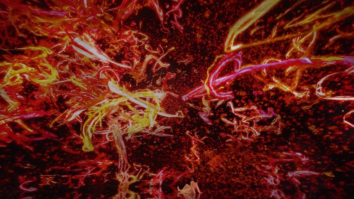 チームラボ《The Eternal Universe of Words》© チームラボ