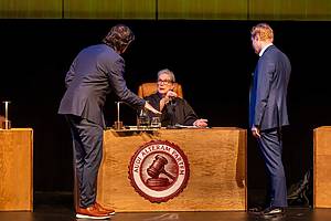 法廷ドラマの世界に没入するライブシアターシリーズ『The Jury Experience』有罪か無罪か、判決を下すのはあなた!