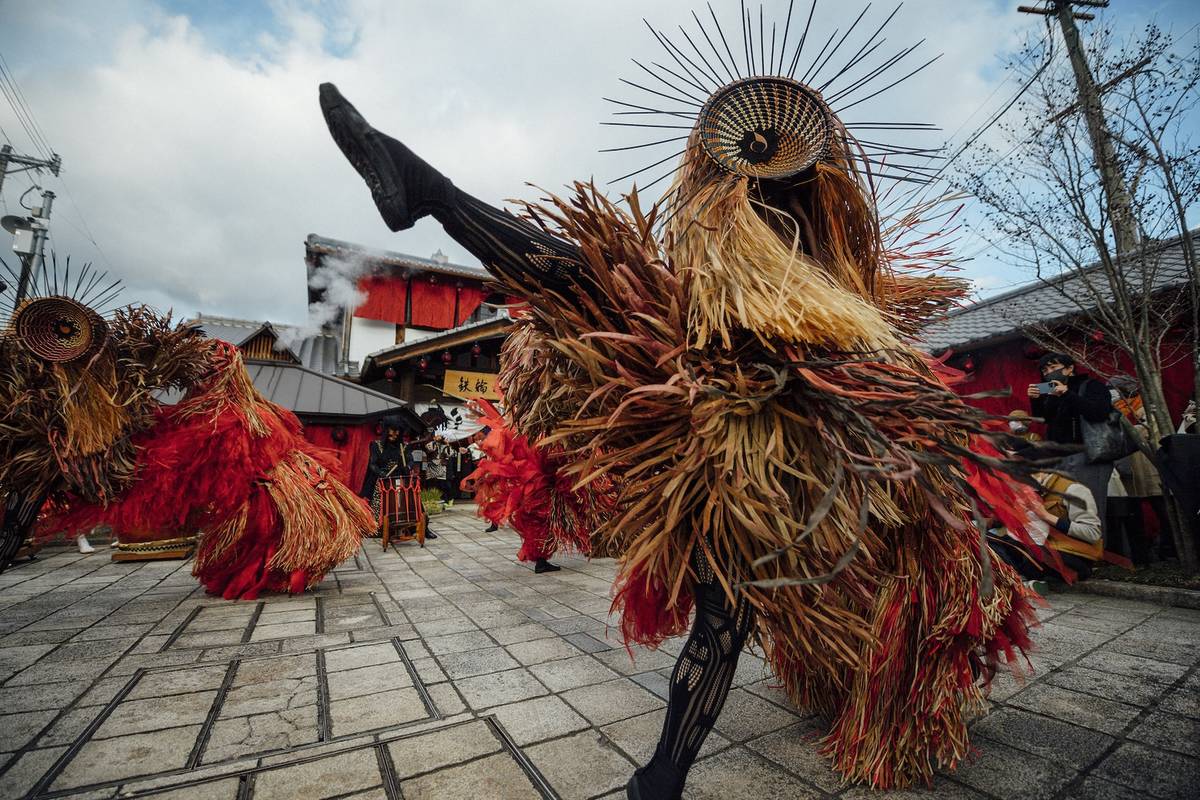 廣川玉枝（SOMA DESIGN）《『廣川玉枝 in BEPPU』-地嶽祭神事奉納-》2021年