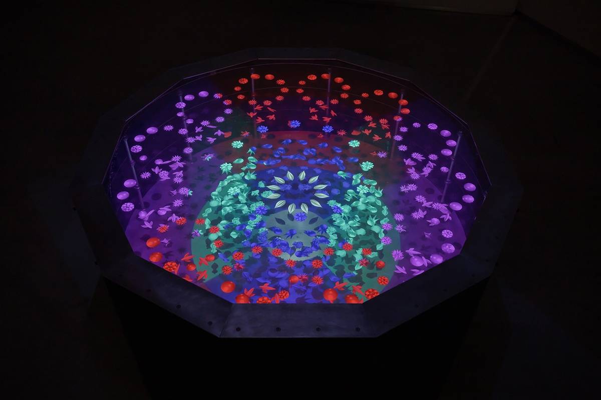 岩井俊雄《時間層Ⅳ》1991年