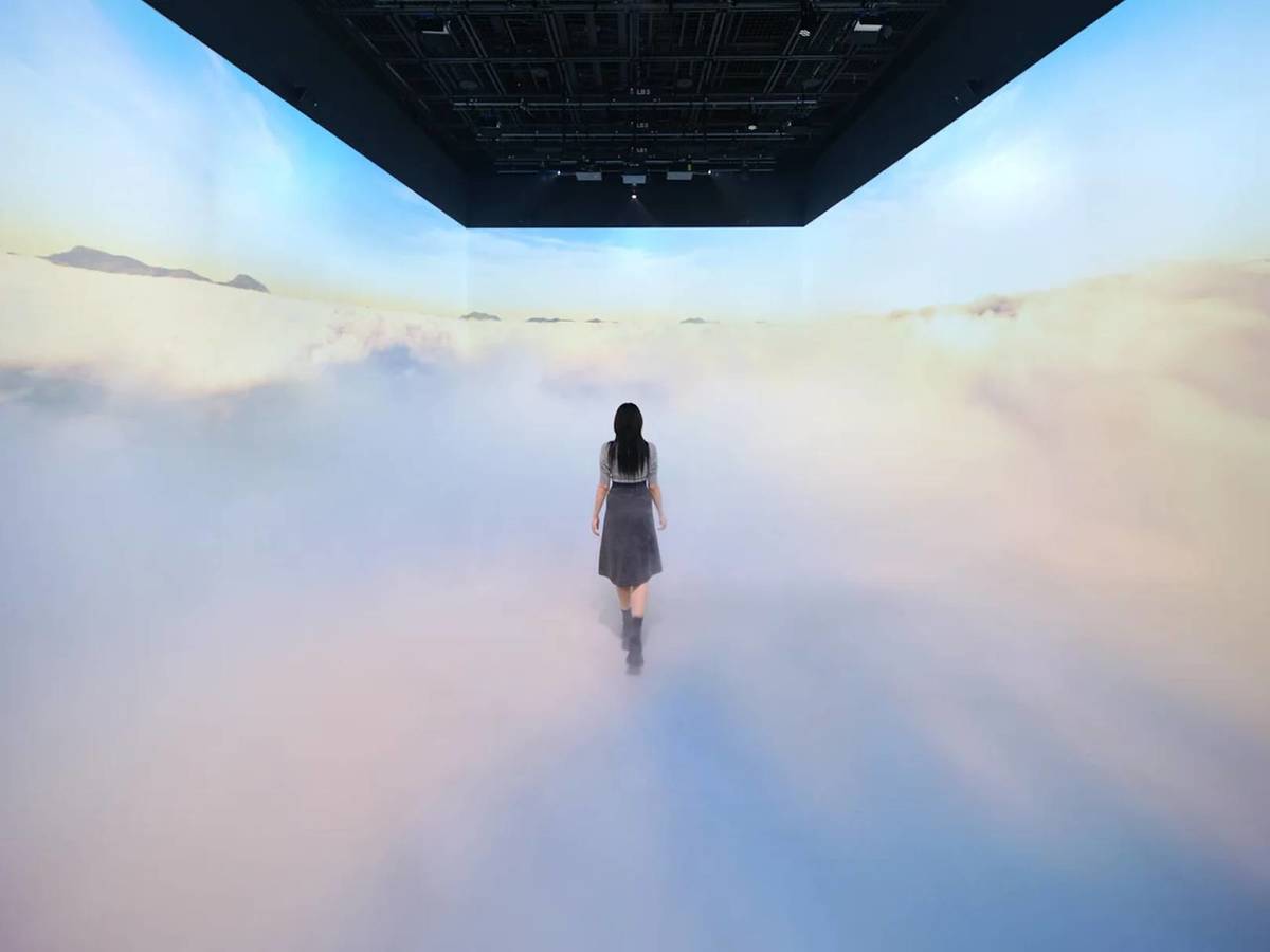 宇宙旅行と雲の中へ。日本科学未来館に没入型インスタレーション2作品