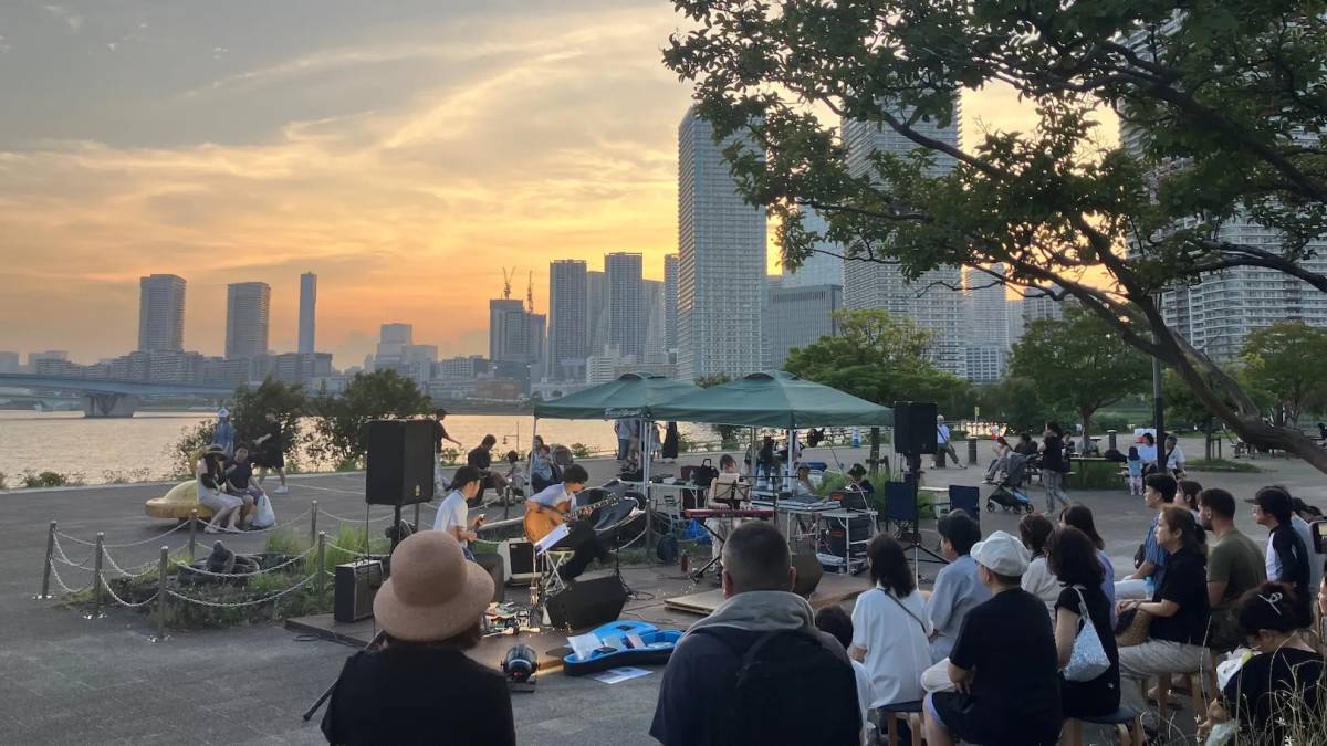 Two Consecutive Nights of Free Nighttime Events at Toyosu Park: Outdoor Movie Screenings and Live Jazz Concerts to Be Held in August