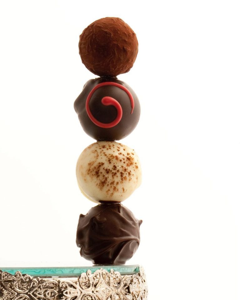 11 Fancy Chocolate Shops In Toronto Perfect For Valentine's Day Gifts