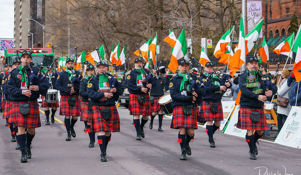 Toronto’s Iconic St. Patrick’s Day Parade Is Back This Weekend – With Bagpipes, Irish Dancers, & A 90-Minute Route Through Downtown