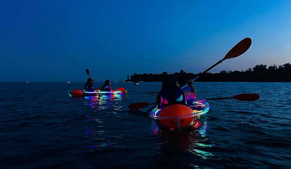 Toronto’s Glow-In-The-Dark Kayaking Is A Dreamy Must-Do Summer Experience