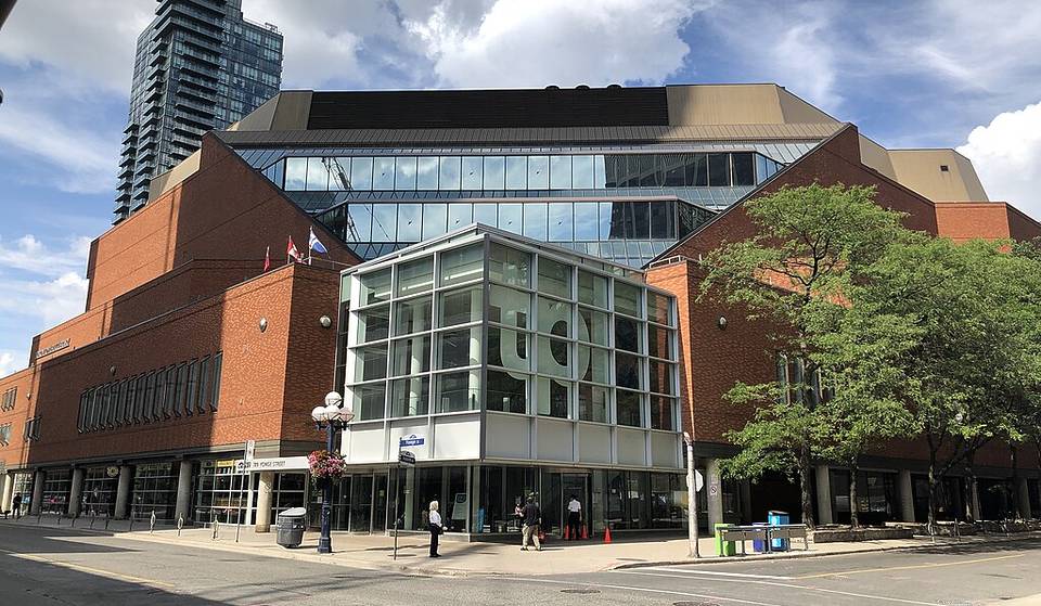 Locals Call It “The City’s Public Living Room”—But Few Know What Really Happens Inside