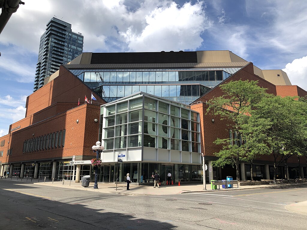 Toronto reference library in the sun