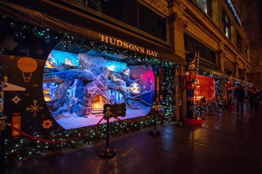 Ce sera le premier Noël où les vitrines de la Baie d&rsquo;Hudson, bien-aimées des Torontois, disparaîtront pour de bon