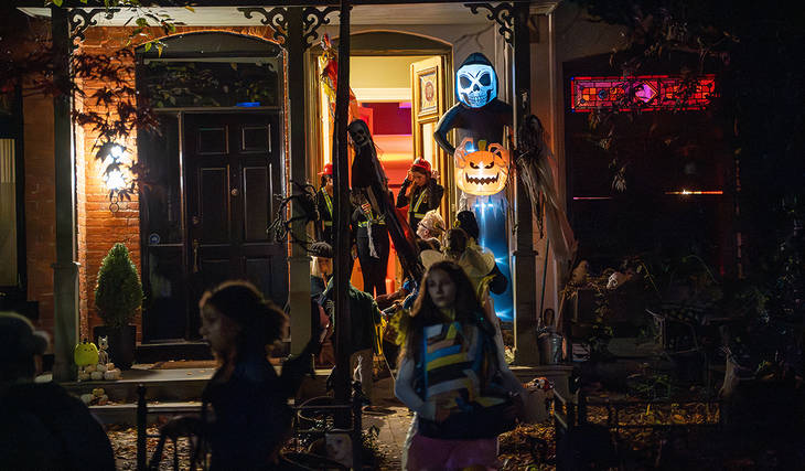 The Best Toronto Neighbourhoods For Trick-Or-Treating In 2025