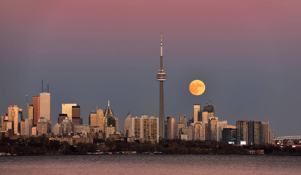 A Brilliant ‘Cold Supermoon’ Will Shine Over Canada This Week