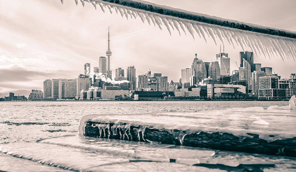 Toronto se prépare à affronter une nouvelle vague de froid glacial avec des températures de -20 °C ce week-end. Voici quand les températures glaciales arriveront.