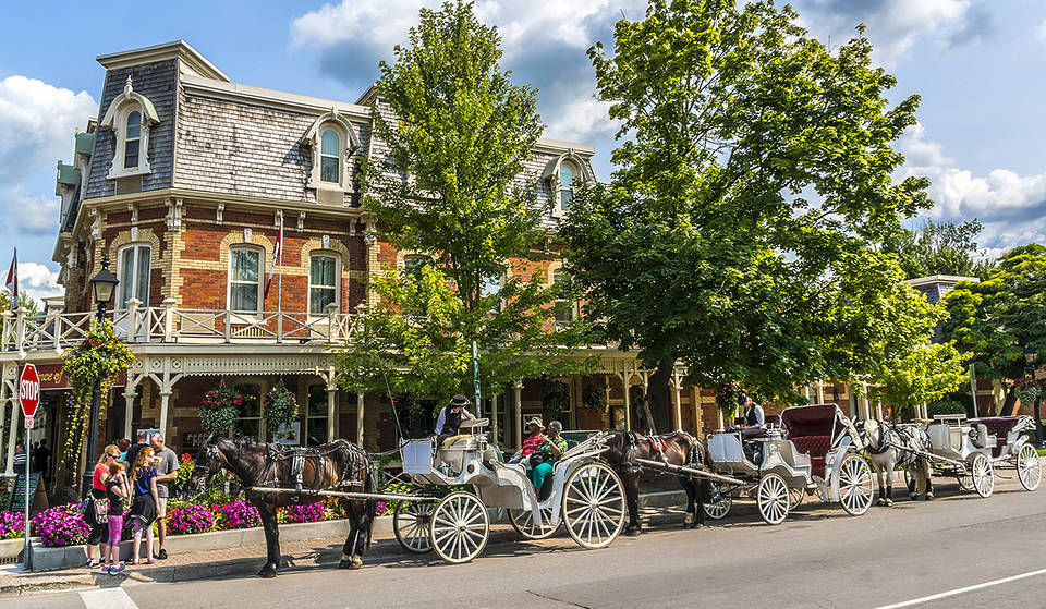 5 superbes petites villes près de Toronto qui ressemblent à un décor de film Hallmark — D’un centre artistique « européen » à un moulin secret du XIXe siècle