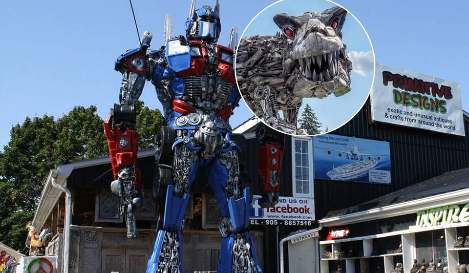 Cette attraction routière bizarre en Ontario est gardée par un robot gigantesque de 8 mètres de haut
