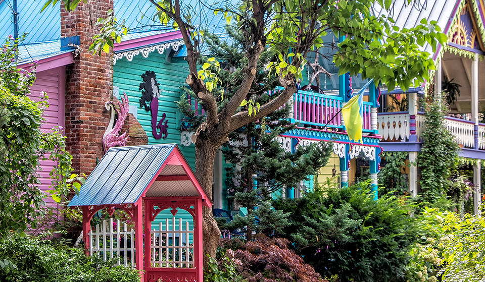 Just an hour from Toronto, this charming village has a collection of pastel-coloured “doll houses” that look straight out of a fairytale