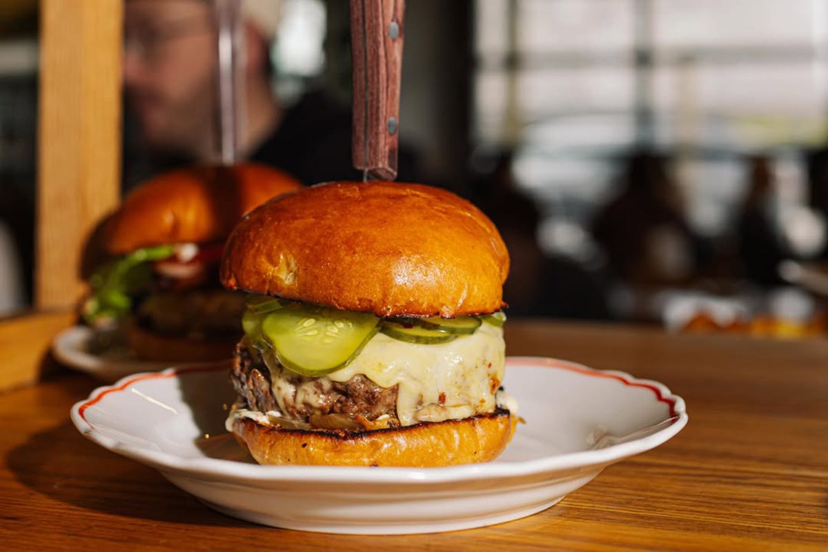 Only one Canadian restaurant made the world’s best burger list—and it ...