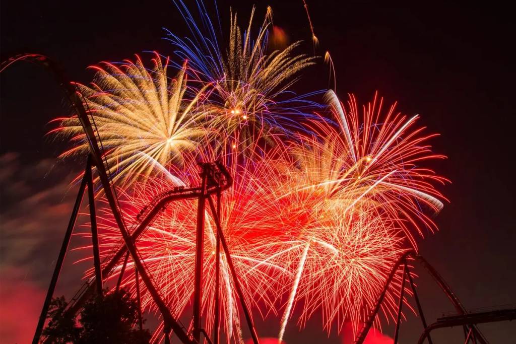 Canada’s Wonderland is throwing a 5-day birthday bash for Canada Day with dazzling fireworks, live performances, and fire divers
