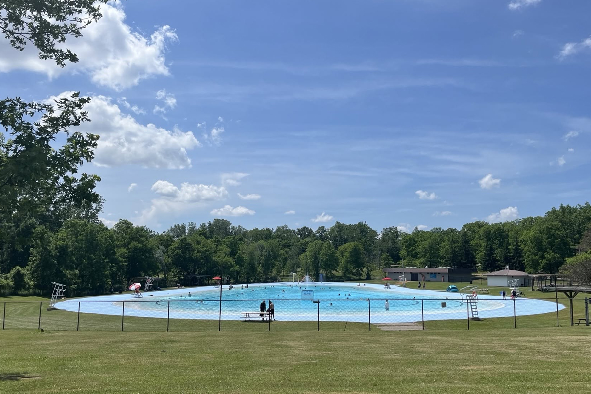 Just over an hour from Toronto, this massive 1.25-acre outdoor swimming ...