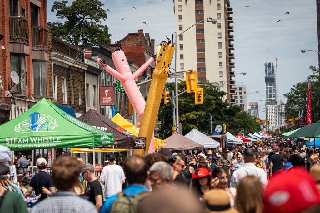 Ce festival de rue torontois va fermer un tronçon de 10 pâtés de maisons de Bloor Street West ce week-end