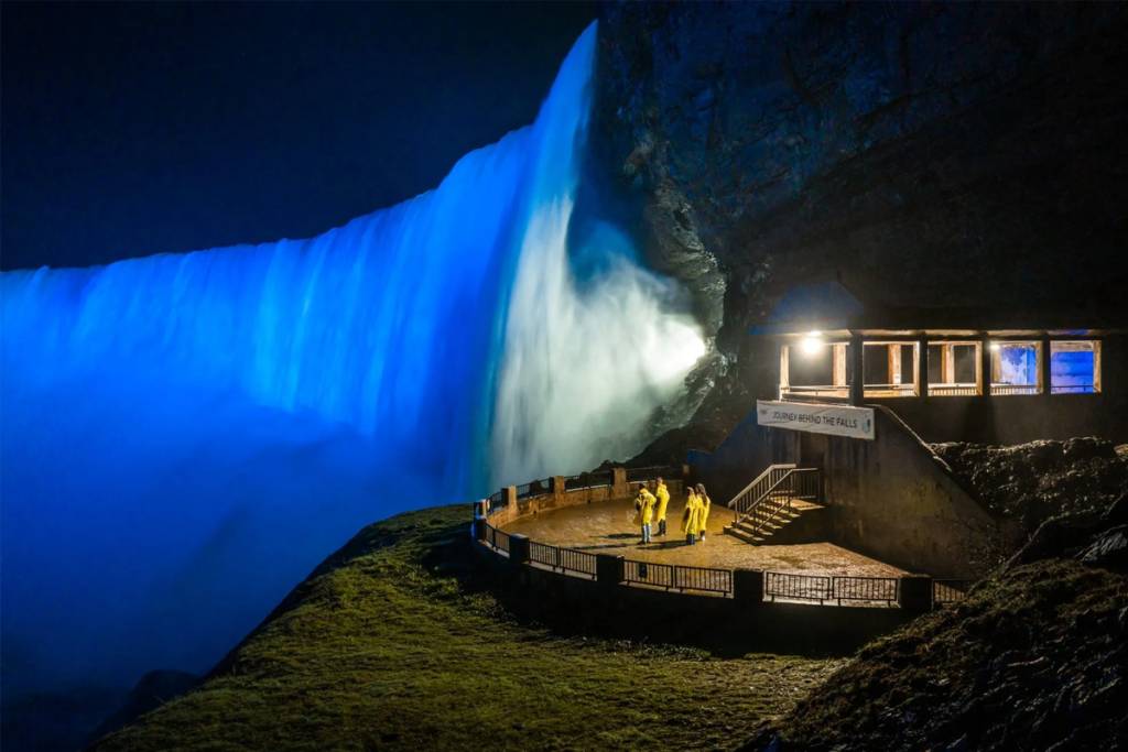 Niagara Falls just got even more magical with this new nighttime experience