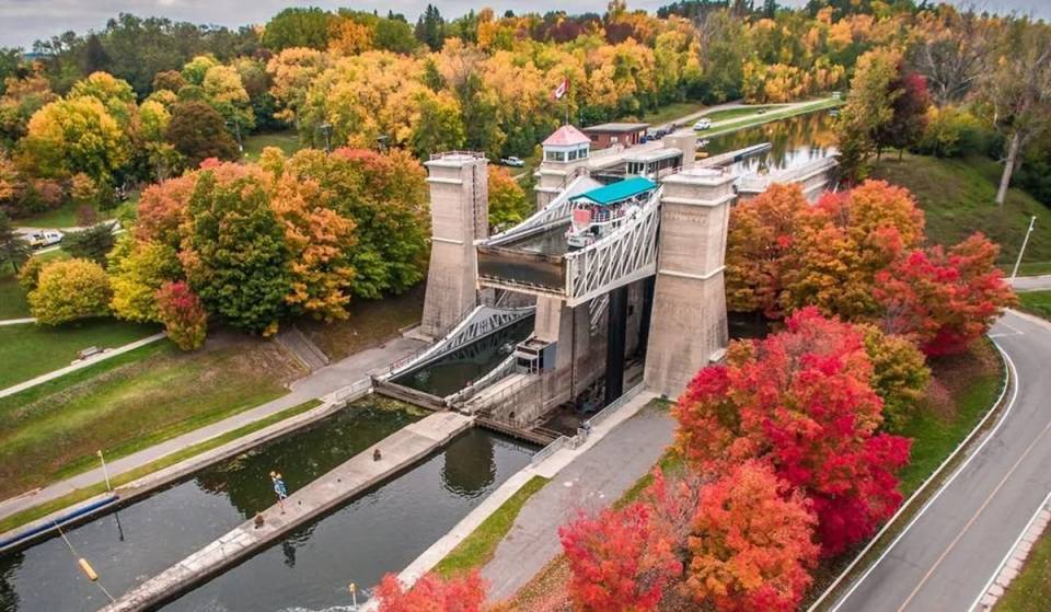 Just 90 minutes from Toronto, this fall colours cruise takes you through one of Ontario’s most scenic waterways