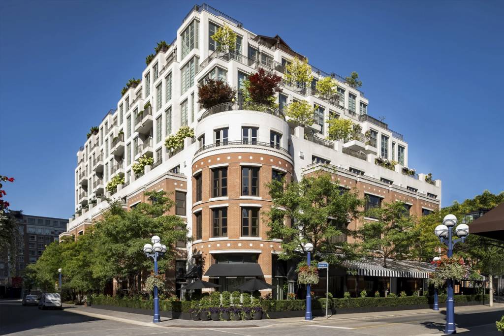 Le très chic Hazelton Hotel de Toronto vient de décrocher le statut exclusif « AAA Five Diamond » pour 2026, en tant que seul lauréat au Canada